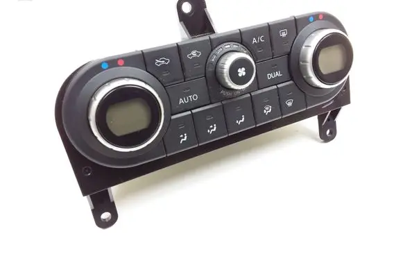 Nissan Qashqai Climate control unit 27500JD45B