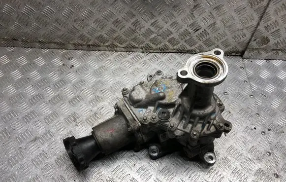 Gearbox transfer box case
