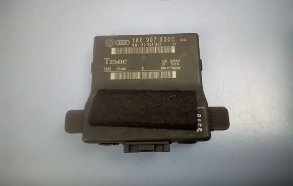 Volkswagen Golf V Gateway control module 1K0907530C 1K0907951