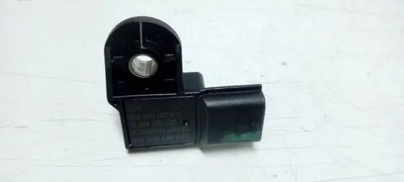 Nissan Qashqai Air pressure sensor 0281006108