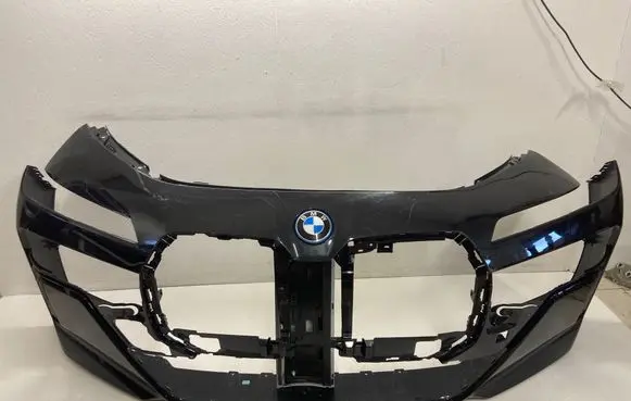 BMW 7 G70 Front bumper 51118081544 8081544 15857711