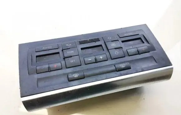 Audi A4 S4 B7 8E 8H Climate control unit 8e0820043aj