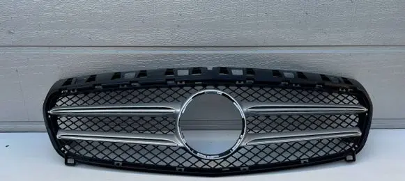 Mercedes-Benz A W176 Front bumper upper radiator grill A1768880260 280300005 11279981