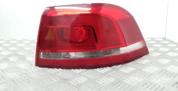 Volkswagen PASSAT B7 Rear/tail lights 3AF945096C