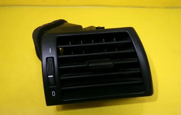 BMW 3 E46 Dashboard side air vent grill/cover trim 64228361898