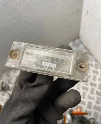 Chrysler Voyager Number plate light 37495