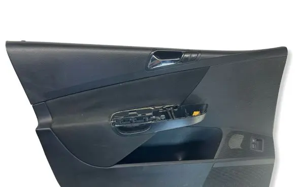 Volkswagen PASSAT B6 Front door card panel trim 3C1867011
