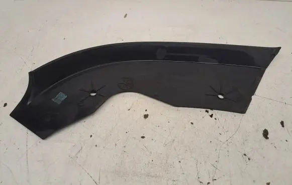 Volkswagen Transporter - Caravelle T5 Under headlight/headlamp trim 7H0805583