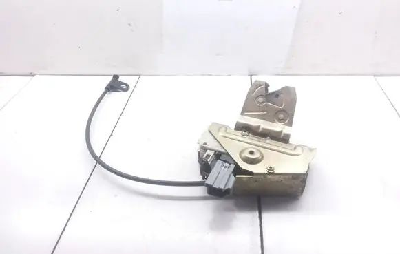 Volvo S60 Tailgate/trunk/boot lock/catch/latch 8652398
