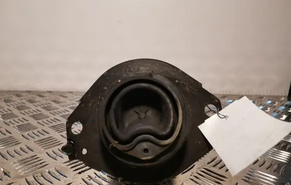 Jeep Grand Cherokee Engine mount bracket 52124677AG