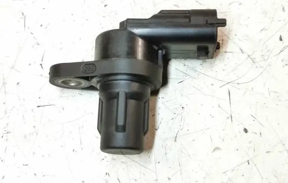 Volvo V70 Camshaft position sensor 8658726 0232103063 070320