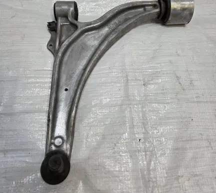 Opel Zafira C Front control arm