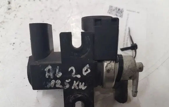 Audi A4 S4 B6 8E 8H Turbo solenoid valve 8E0906627 72290313