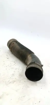 Volkswagen Golf III Air intake duct part