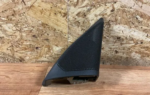 Opel Insignia A Front door high frequency speaker 13221965
