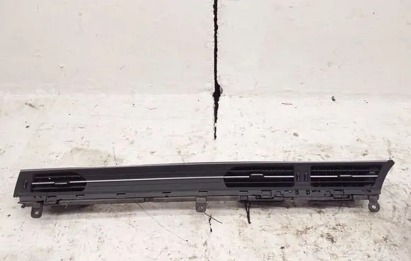 Audi A7 S7 4K8 Dash center air vent grill 4K2820901