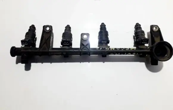 Renault Megane I Fuel main line pipe 7700864726