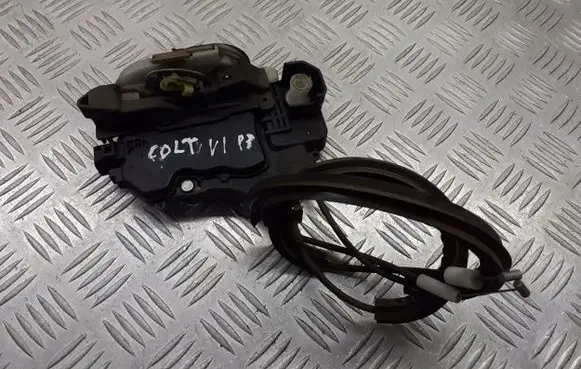 Mitsubishi Colt CZ3 Front door lock