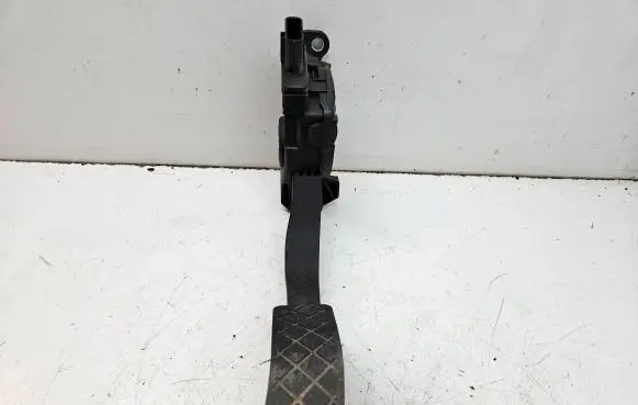 Audi A5 8T 8F Accelerator throttle pedal 8K1723523