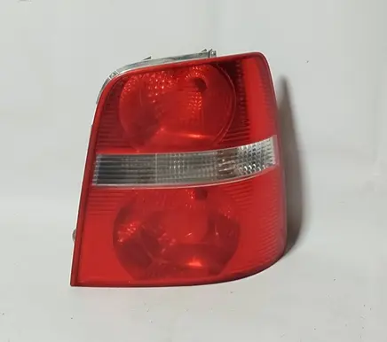 Volkswagen Touran I Rear/tail lights 1T0945258D