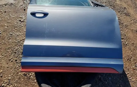 Audi Q3 8U Front door 8U0831312B