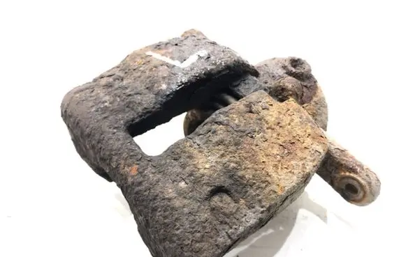 Mercedes-Benz B W245 Front brake caliper
