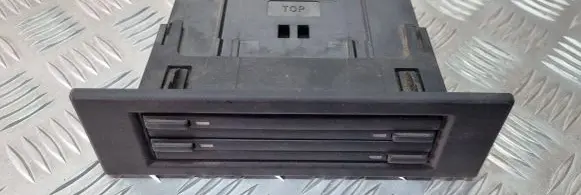 Opel Astra G CD/DVD changer 90561256