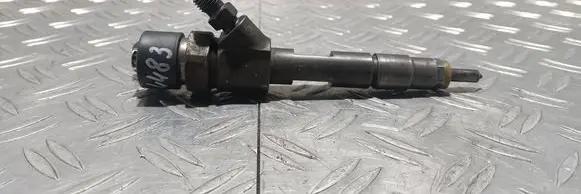 Volvo S40, V40 Fuel injector 7700111014