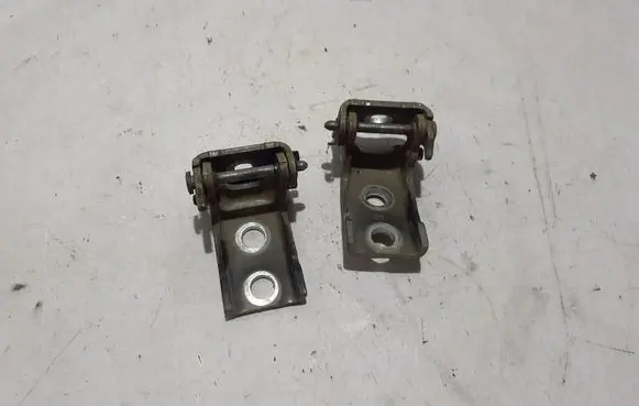 Toyota Proace Front door upper hinge SU001A3059