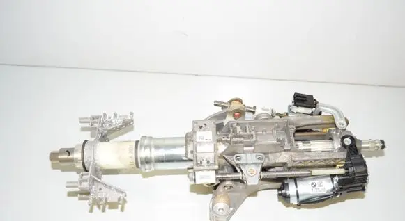 Steering wheel axle set