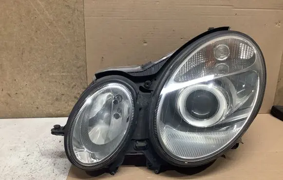 Mercedes-Benz E W211 Headlight/headlamp 15436100