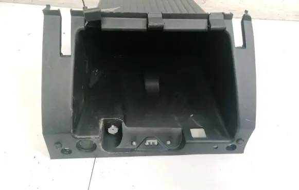 Ford Focus Glove box 4M51A06044CEW 4M51-A06044-CEW