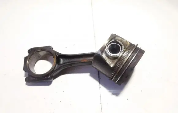 Audi A3 S3 8P Piston with connecting rod 038j