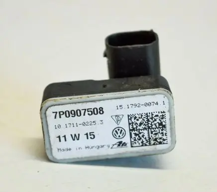 Volkswagen Touareg II Acceleration sensor 7P0907508