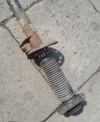 Volkswagen Caddy Front shock absorber/damper 1K0413031