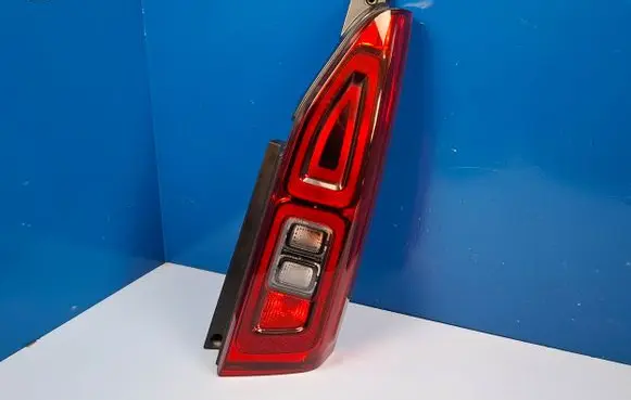 Peugeot Partner III Rear/tail lights 9820555080 9820555280