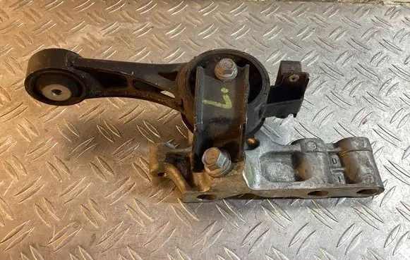 Lexus RX 450H Gearbox mount 