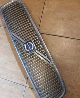 Volvo V70 Front bumper upper radiator grill 08693346 50091