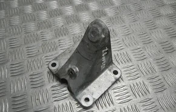 Jaguar XJ X351 EGR valve cooler bracket 8W836037AA VD20097