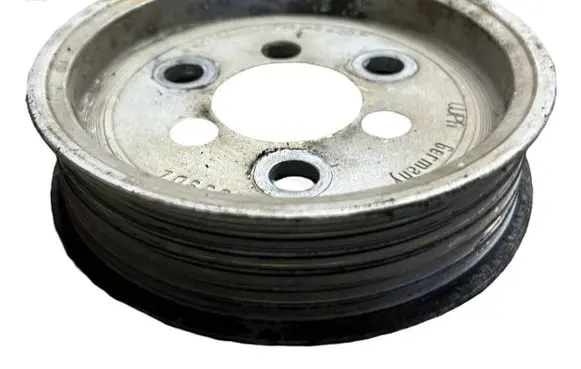 Volkswagen Transporter - Caravelle T5 Power steering pump pulley 06H145255F