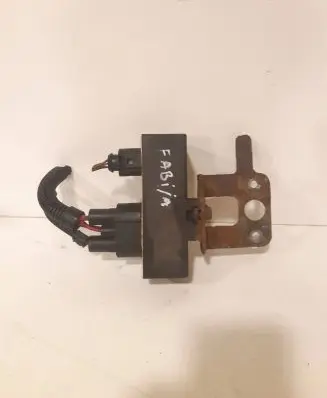 Skoda Fabia Mk1 (6Y) Coolant fan relay 1J0919506M 04400000