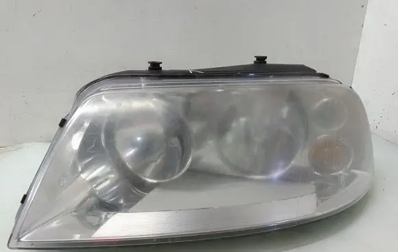 Volkswagen Sharan Headlight/headlamp 0301182201