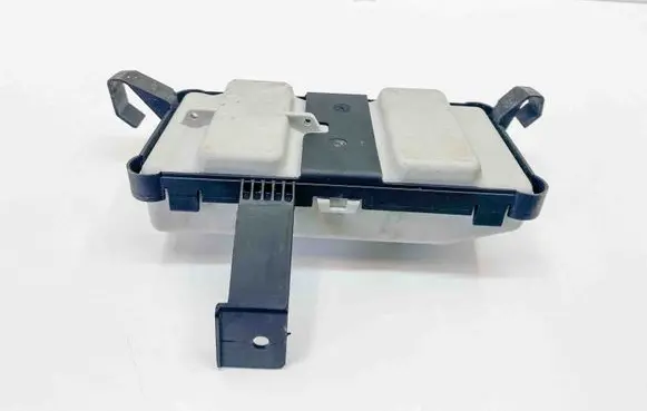 Vacuum air tank