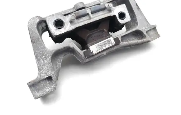 Mercedes-Benz A W176 Engine mount bracket A2462402517