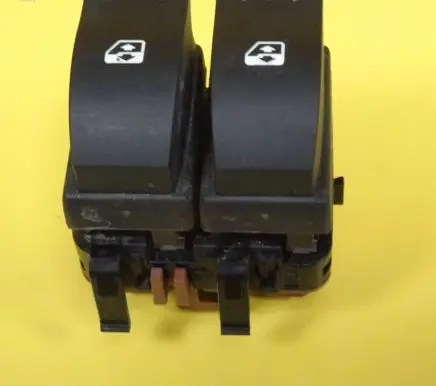 Renault Laguna II Electric window control switch 26503 015085A