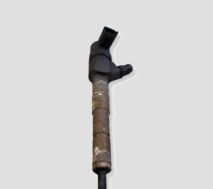 Opel Insignia A Fuel injector 0445110327