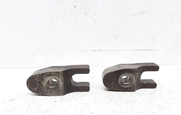Volvo S60 Fuel Injector clamp holder 