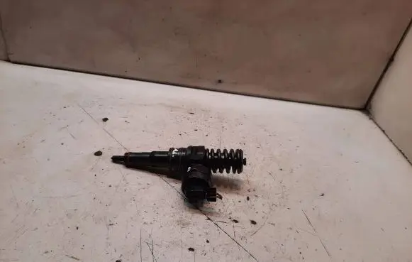 Ford Galaxy Fuel injector 038130073F