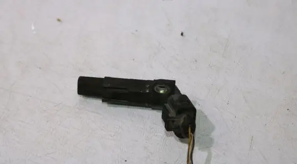 Skoda Fabia Mk1 (6Y) Crankshaft position sensor 03D906433