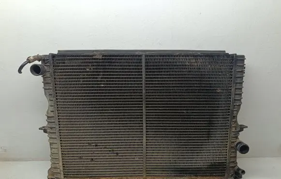 Land Rover Discovery Coolant radiator